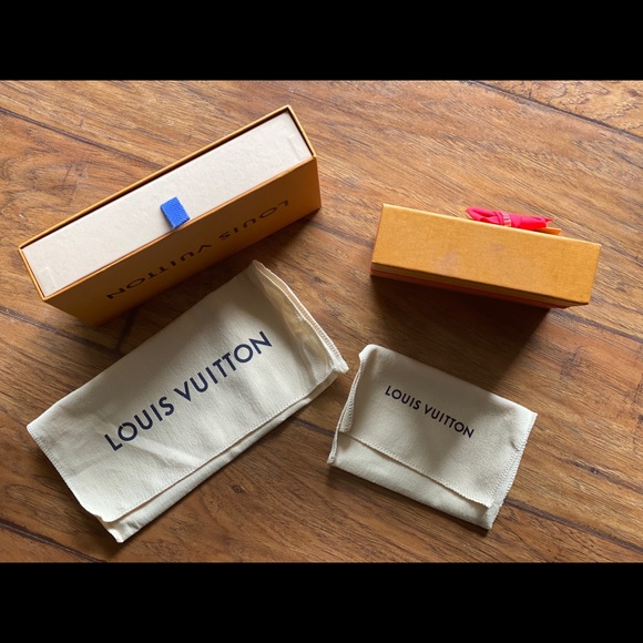 LOUIS VUITTON Boxes incl Sp Edition HOLIDAY Ribbon - Picture 3 of 3